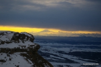 Вид на Эльбрус с горы Баранаха Рассвет. Скалистый хребет