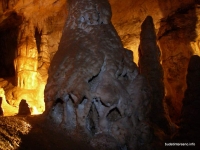 Сталагмит в Южном Слоне пещера Южный Слон