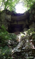 Вход в пещеру на Черноморском хребте Ецока
Черноморский хребет
Ахметка