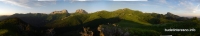 Панорама с хребта Бабук вид на вершины: Ачешбок Западный, Ачешбок Восточный, Асбестная, Малый Тхач, Большой Тхач.
рано утром