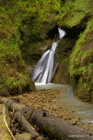 Водопад на боковом притоке Кызылбека водопад
Кызылбек