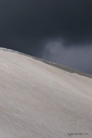 Снежник на перевале Юха хребет Юха