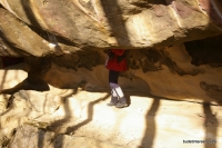 Ниши в скальных выходах горы Монах гора Монах