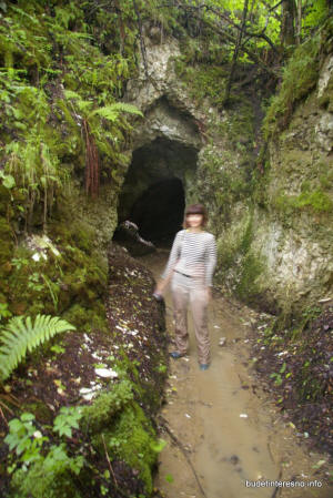 Вход в пещеру Нозьма